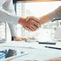 Umowa z architektem wnętrz na projekt: co powinna zawierać? Wzór umowy na projekt wnętrz do pobrania