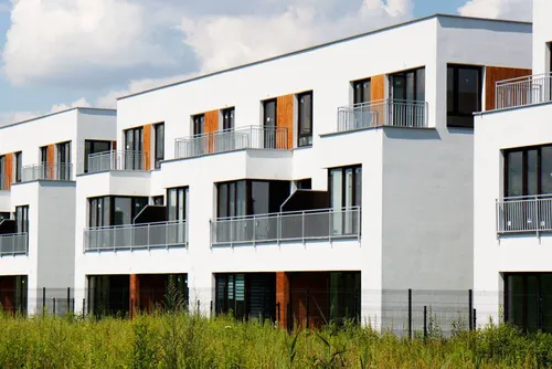 City Lake Apartments