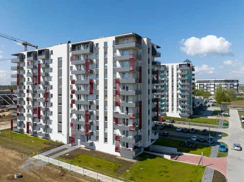 ul. Powstańców/ os. Piastów bud. B