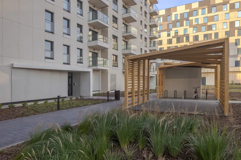 XYZ Place 4