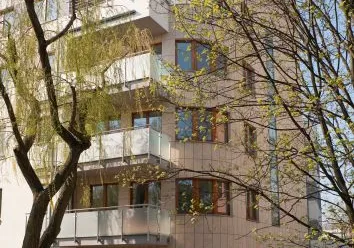 Bajońska 11
