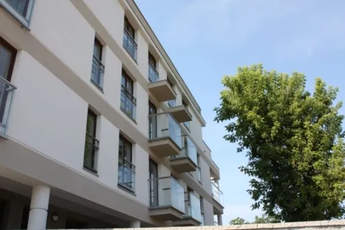 Bartycka Residence