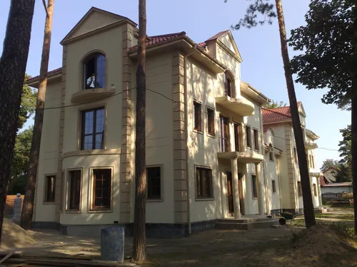 BUDYNEK REZYDENCYJNY 2-LOKALOWY 650 M2