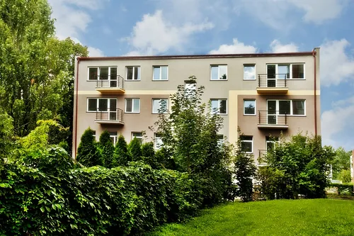 Klonowa 36